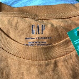 GAP Men's Short Sleeve Tee - Tan